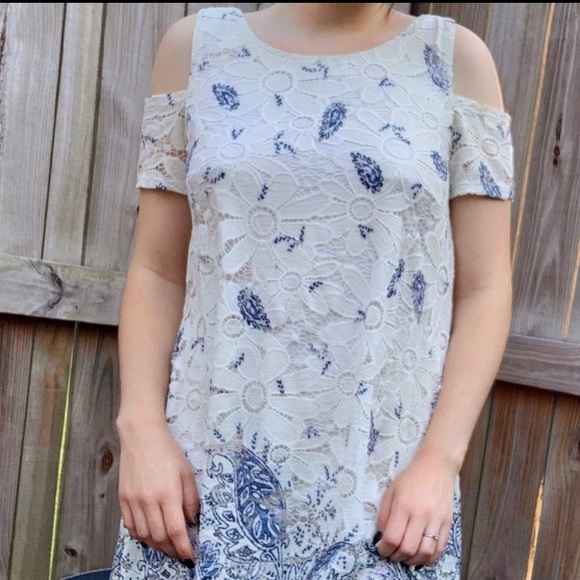 Dress - Picture 2 of 5